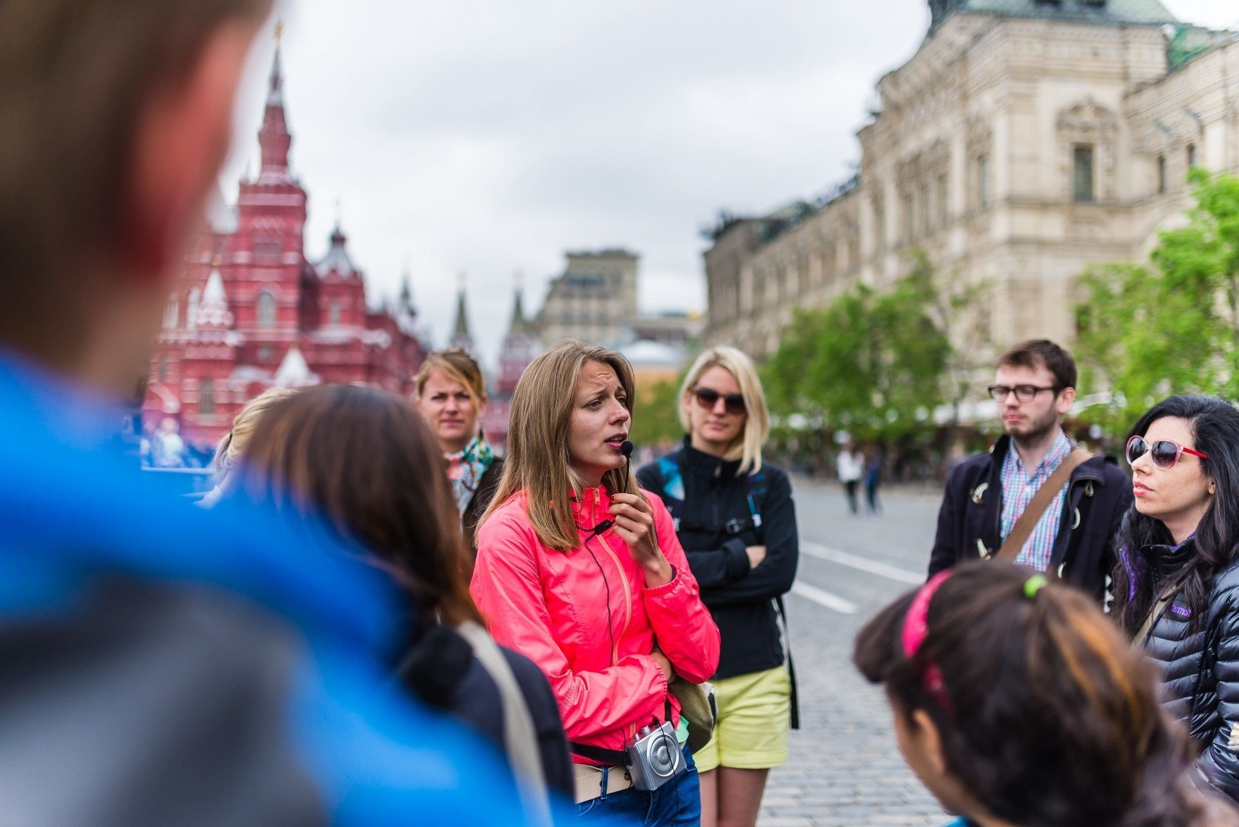 Wireless guidance for a group of tourists